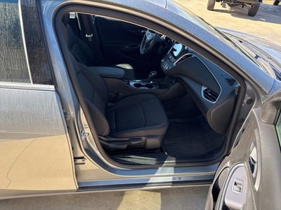 2025 Chevrolet Malibu LS