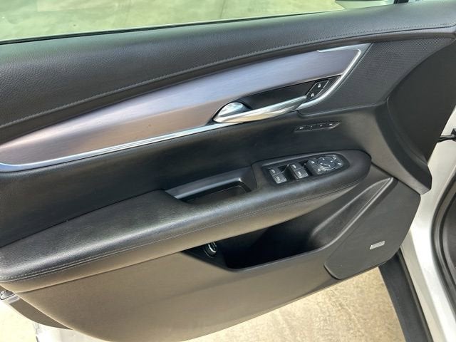 2017 Cadillac XT5 Premium Luxury FWD