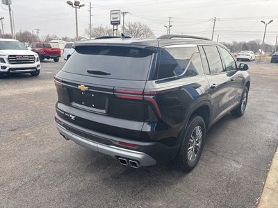 2025 Chevrolet Traverse LT