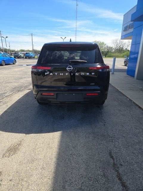 2025 Nissan Pathfinder S 4WD