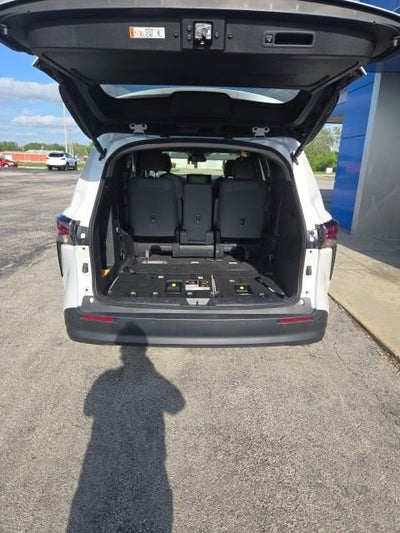 2025 Toyota Sienna XLE