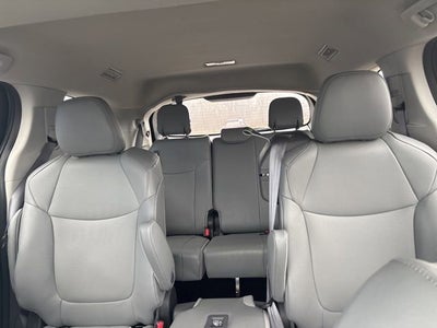 2023 Toyota Sienna XLE