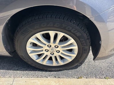 2017 Toyota Sienna XLE 8 Passenger