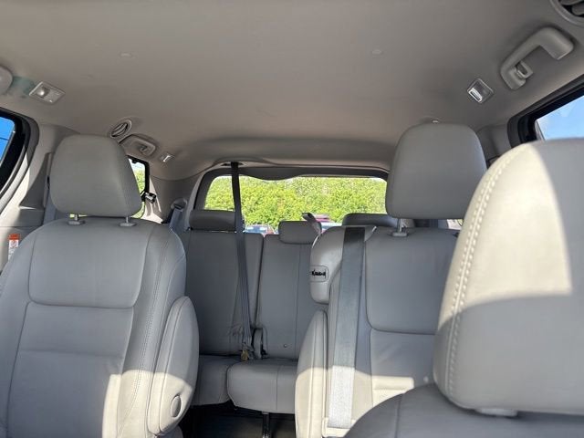 2017 Toyota Sienna XLE 8 Passenger