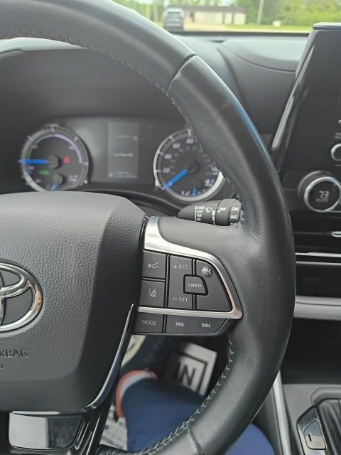 2021 Toyota Highlander Hybrid LE