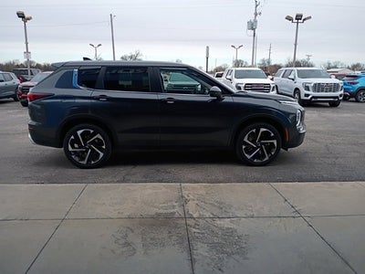 2024 Mitsubishi Outlander SE