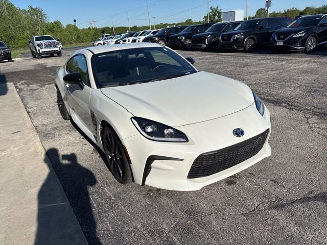 2025 Toyota GR86 Premium