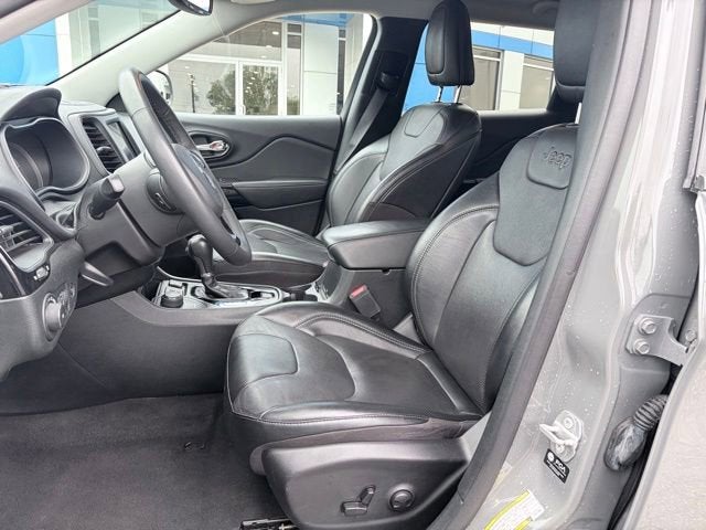 2023 Jeep Cherokee Altitude Lux