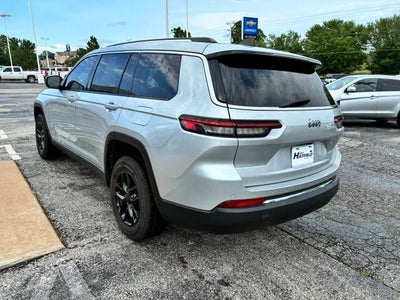 2023 Jeep Grand Cherokee L Laredo