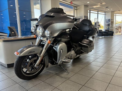2014 HARLEY-DAVID FLHTK Base