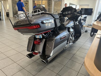 2014 HARLEY-DAVID FLHTK Base