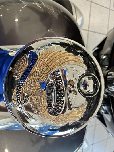 2014 HARLEY-DAVID FLHTK Base