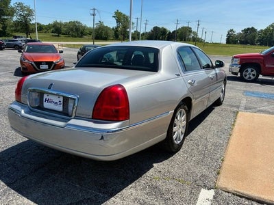 2006 Lincoln Town Car Signature Limited