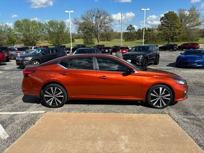 2022 Nissan Altima 2.5 SR