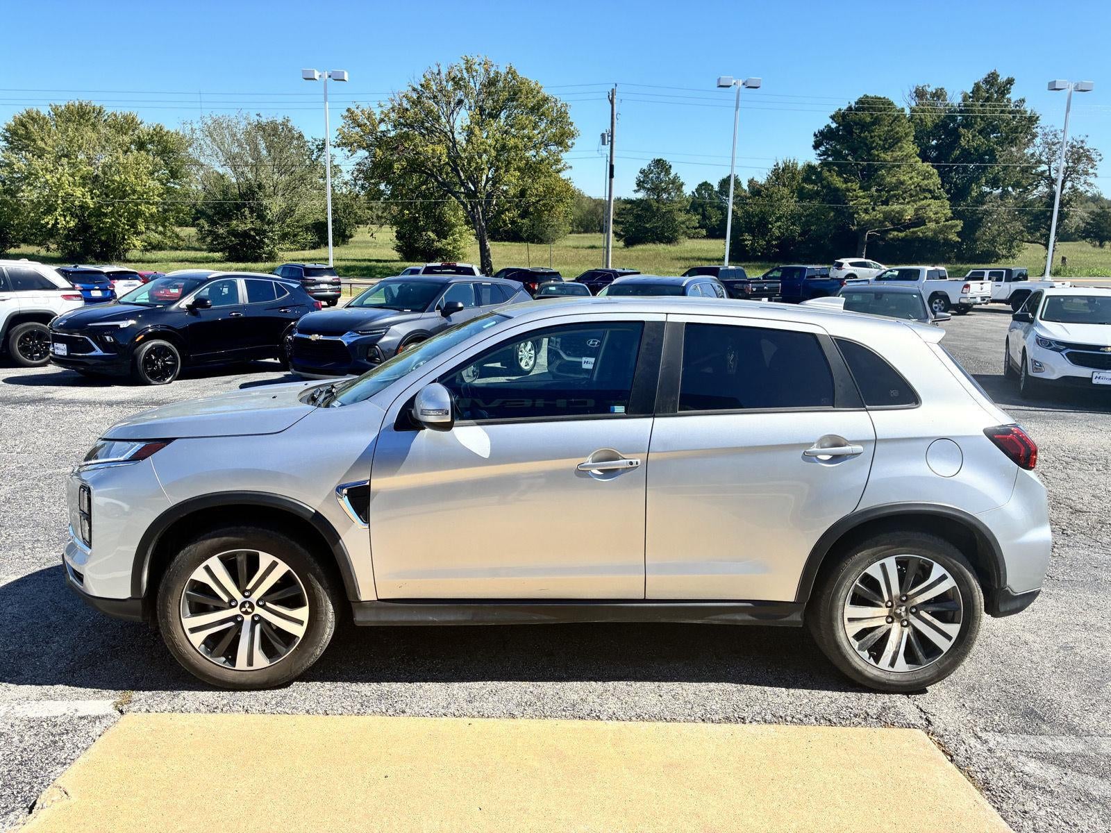 2025 Mitsubishi Outlander Sport SE - Photo 5