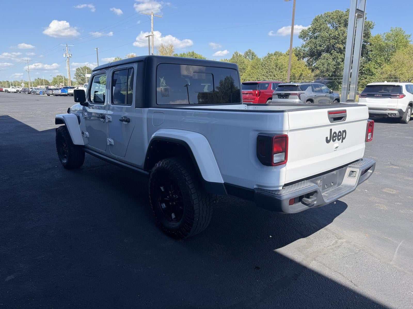 2021 Jeep Gladiator Base