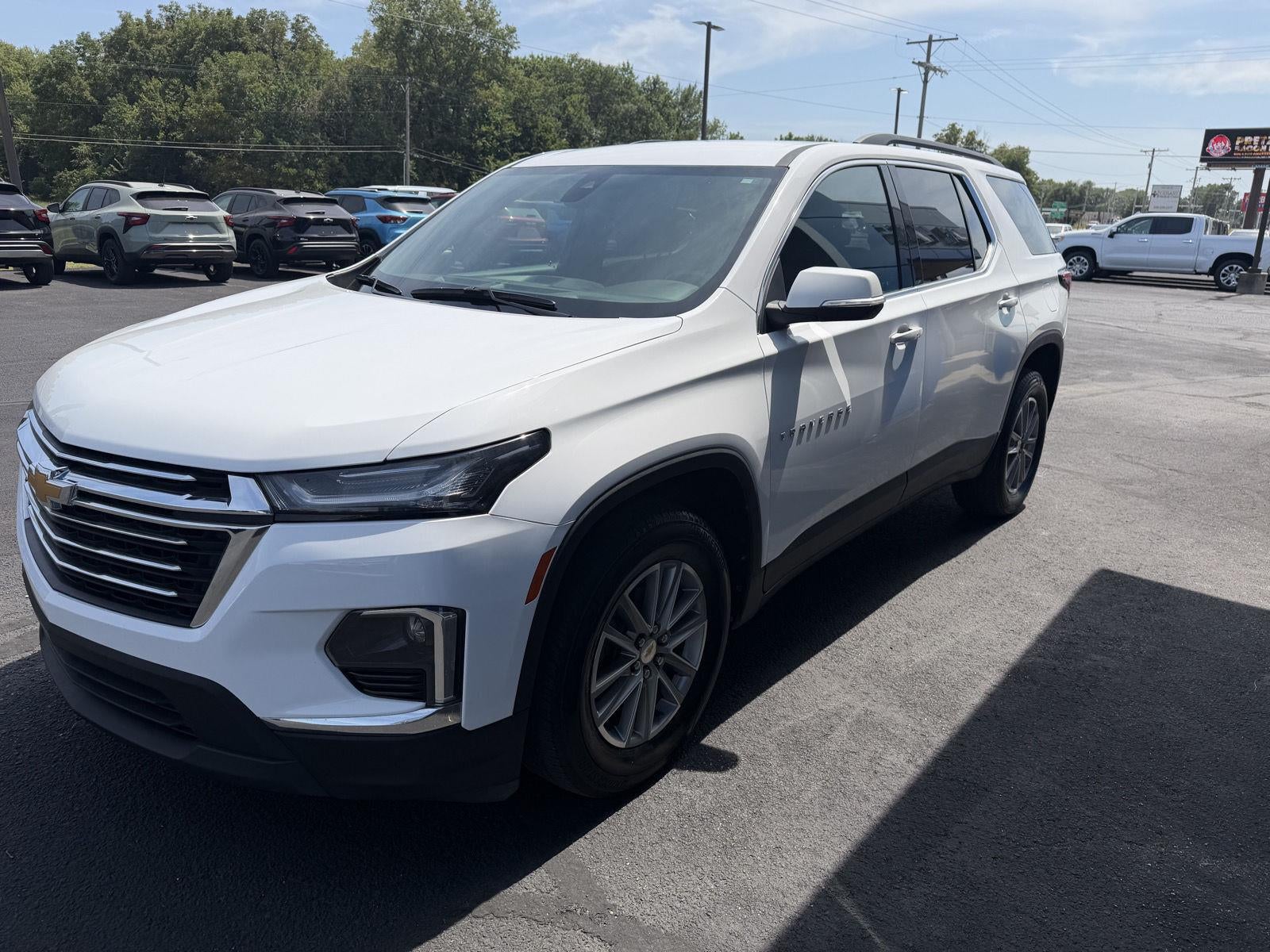 2023 Chevrolet Traverse Base