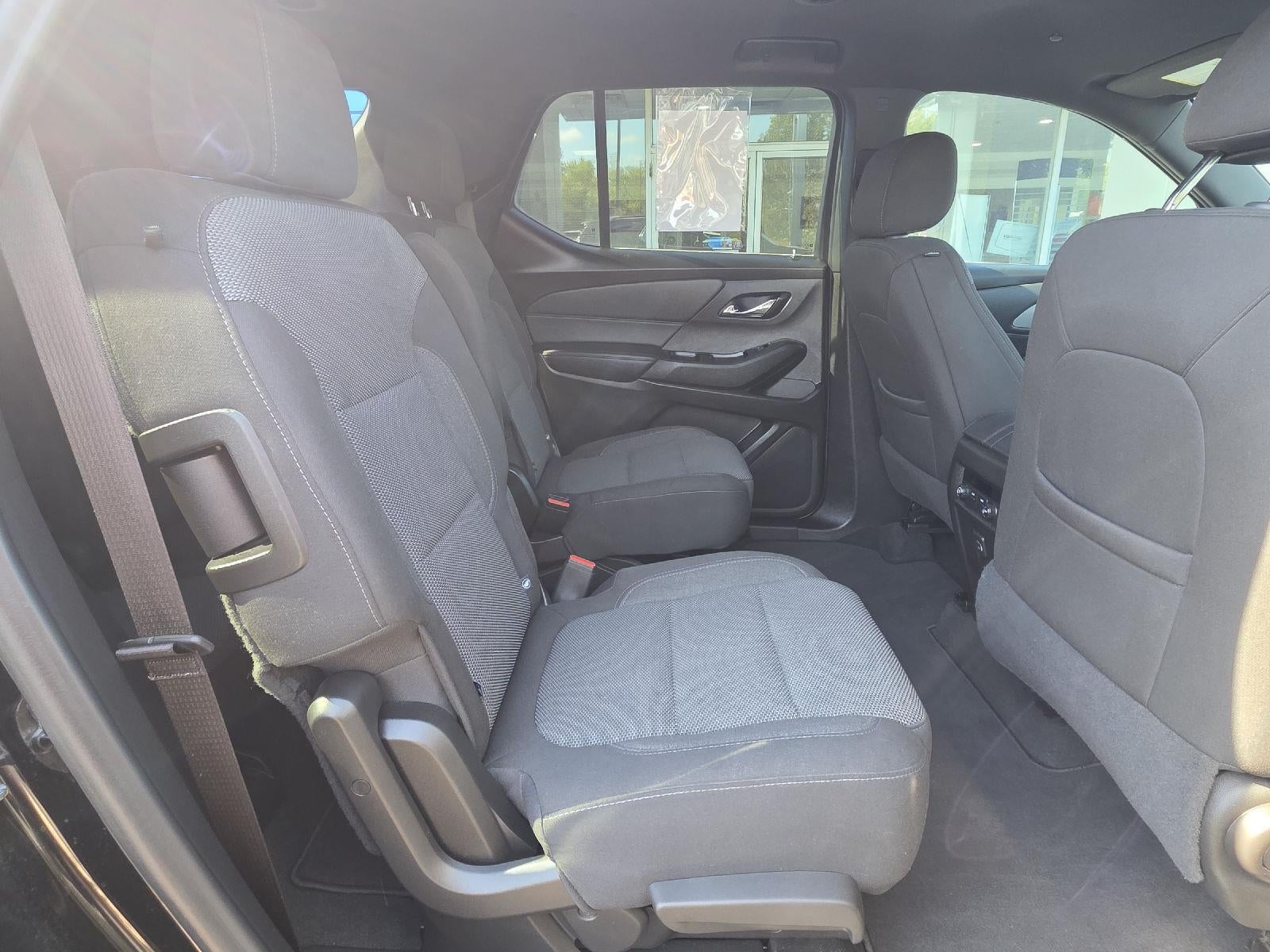 2023 Chevrolet Traverse Base