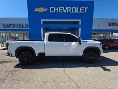 2025 GMC Sierra 2500 HD AT4