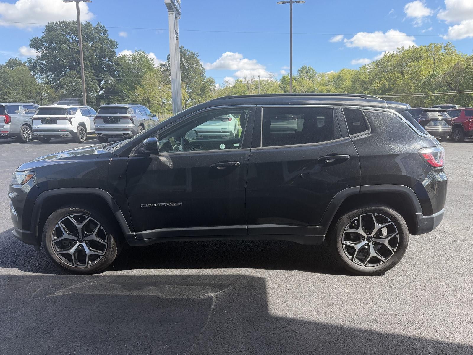 2025 Jeep Compass Base