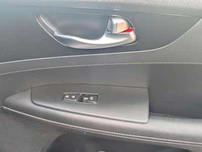 2024 Kia Forte Base