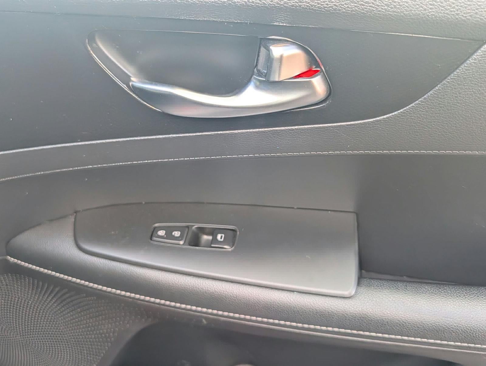 2024 Kia Forte Base