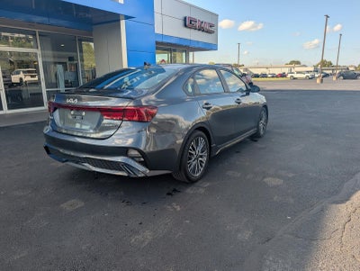2024 Kia Forte Base