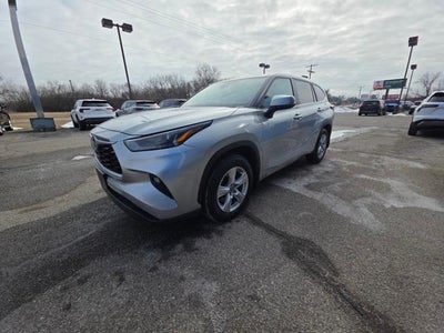 2024 Toyota Highlander LE