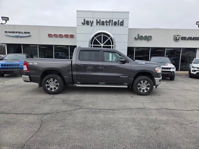 2022 RAM 1500 Big Horn Crew Cab 4x4 5'7' Box