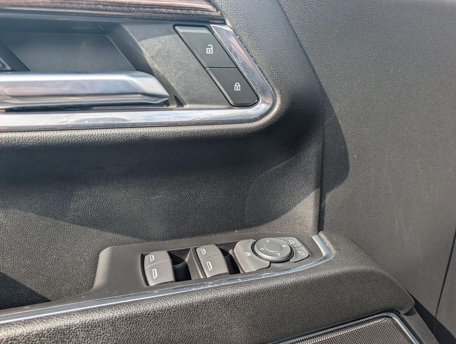 2023 Chevrolet Silverado 1500 4WD Crew Cab Standard Bed LT