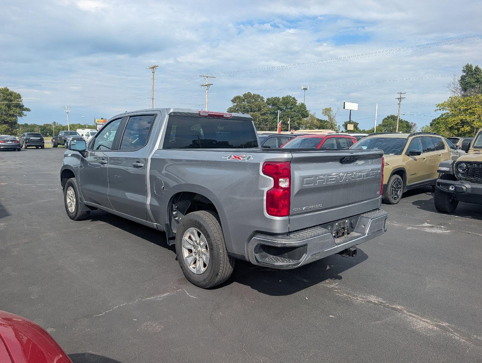 2023 Chevrolet Silverado 1500 4WD Crew Cab Standard Bed LT