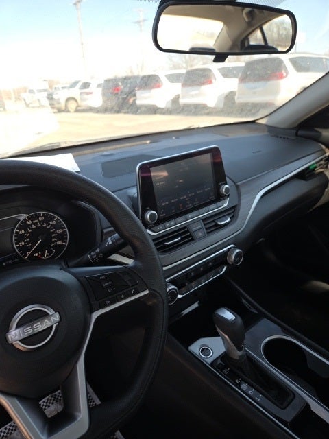 2024 Nissan Altima SV FWD