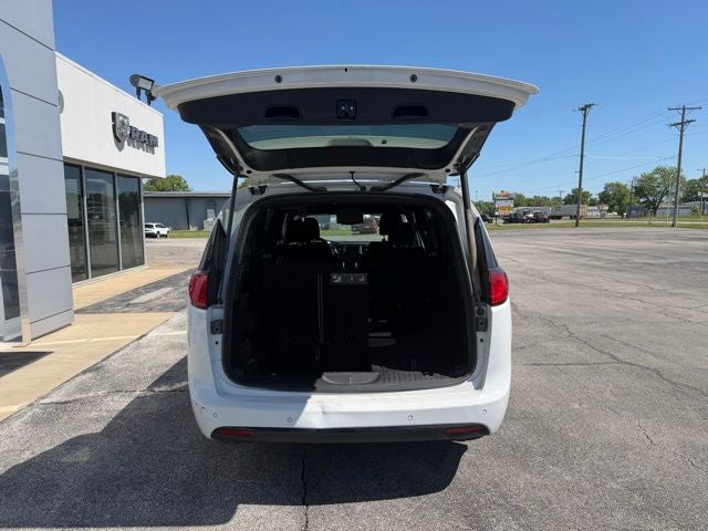 2020 Chrysler Pacifica Touring