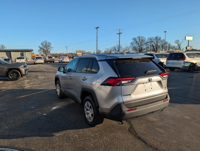 2024 Toyota RAV4 LE