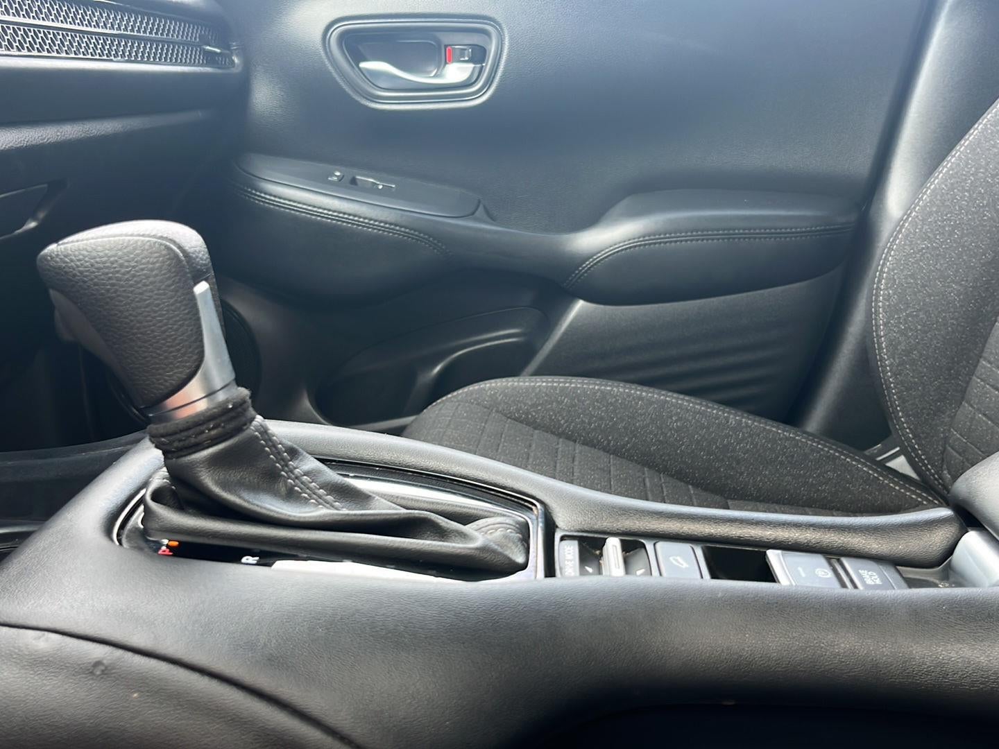 2025 Honda HR-V AWD LX