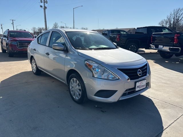 2016 Nissan Versa 1.6 S Plus