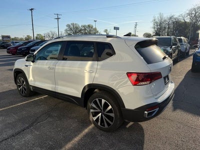 2024 Volkswagen Taos 1.5T SE