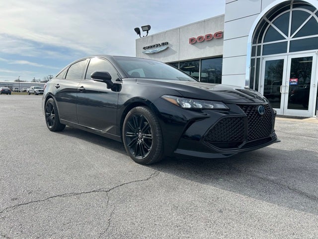 2022 Toyota Avalon XSE Nightshade Hybrid
