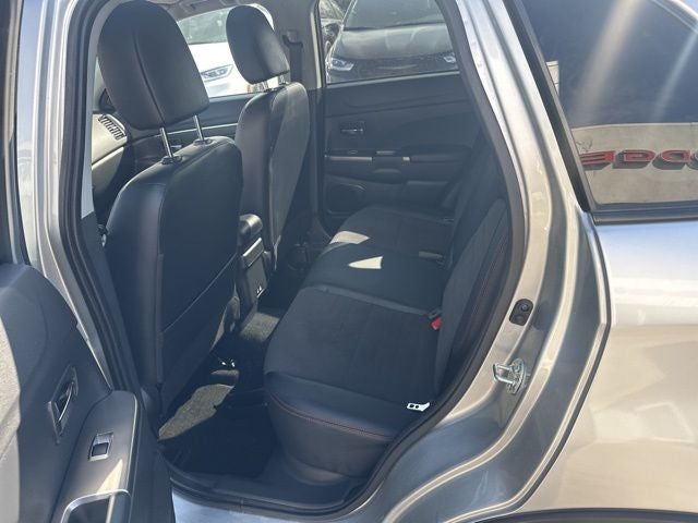 2025 Mitsubishi Outlander Sport Base