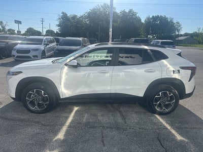 2025 Chevrolet Trax FWD LT